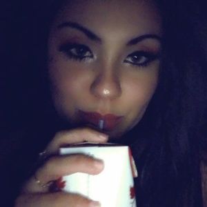 Meet your Posher, Ariel